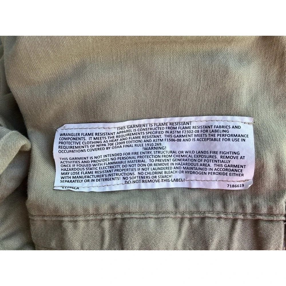 Wrangler FR Flame Resistant Western Snap Shirt Men's M Reg Khaki Tan Workwear